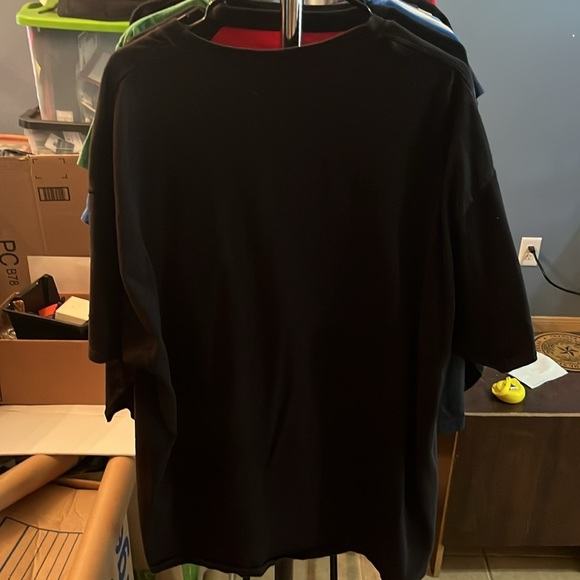 Hanes Metallica Graphic Tee - Black and Yellow - Picture 4 of 4